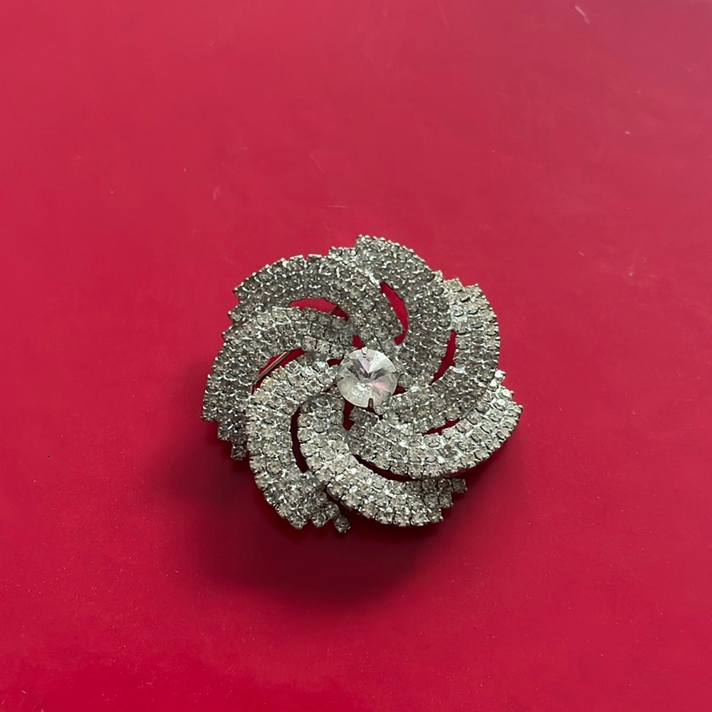 Rhinestone brooch